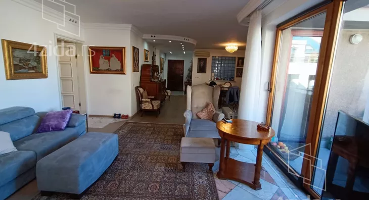 Četvoroiposoban stan | 4zida