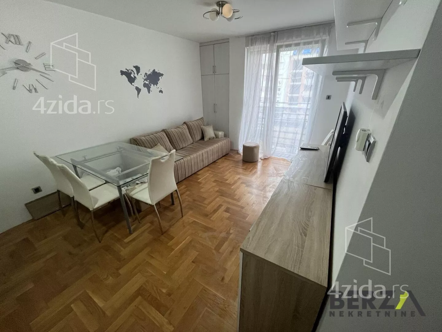 Jednoiposoban stan | 4zida