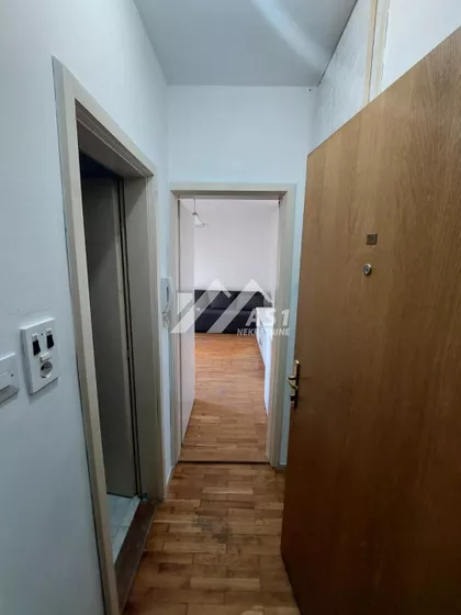 Banović Strahinje | 4zida.rs