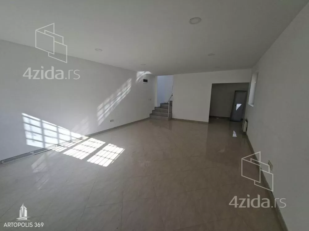 Lokal | 4zida