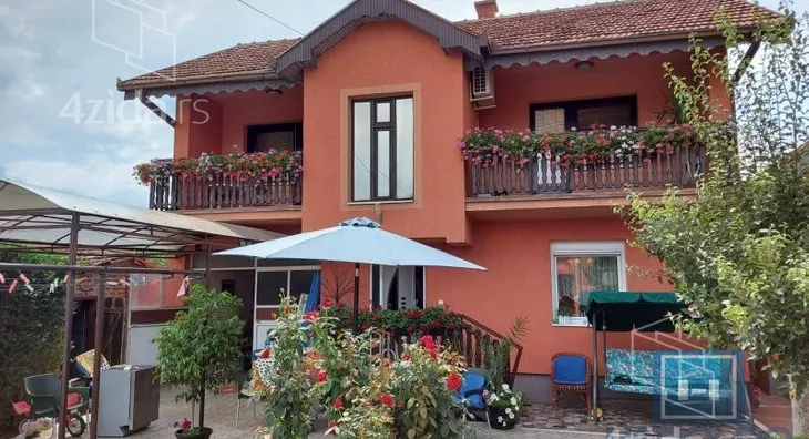 Kuća | 4zida