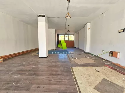 Crveni Pevac | 4zida.rs