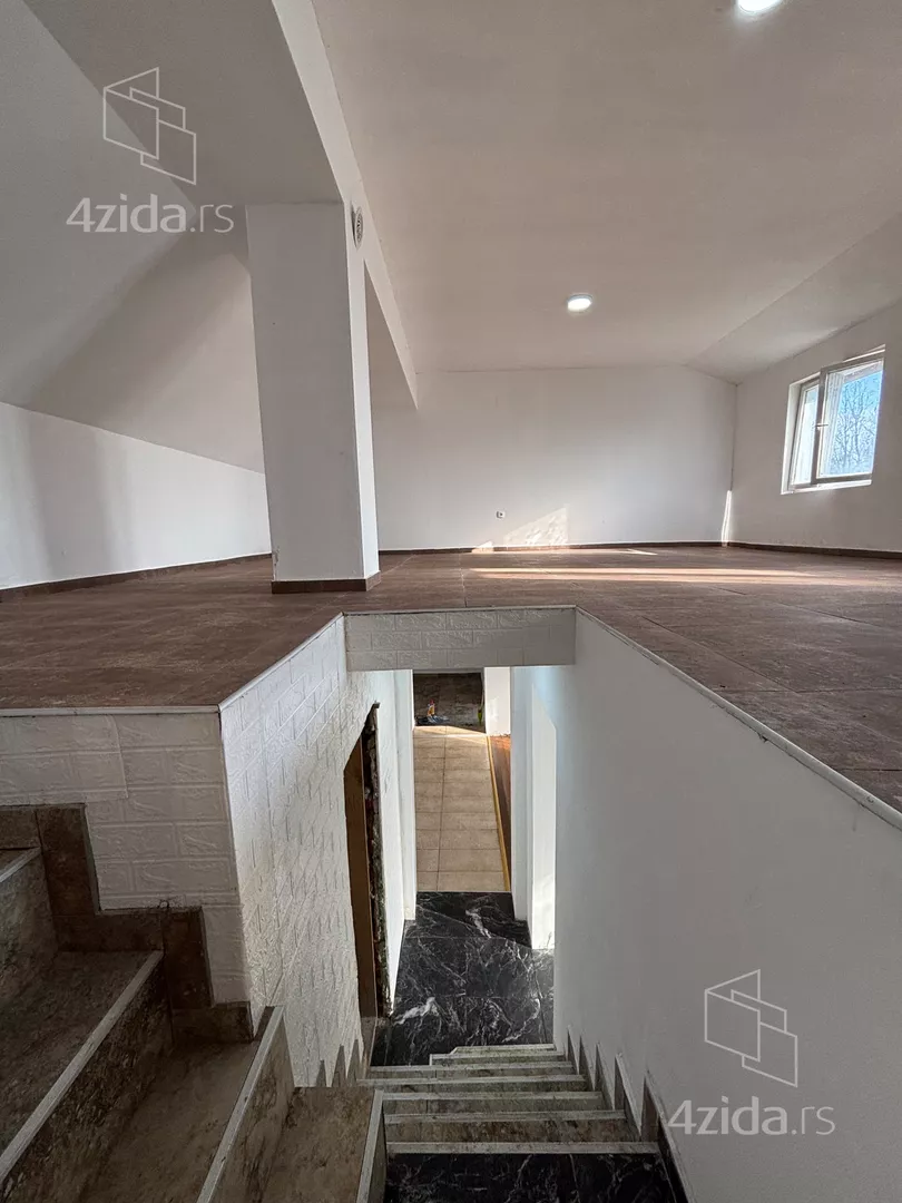 3-etažna kuća | 4zida