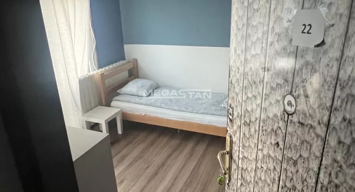 Šestoiposoban stan | 4zida