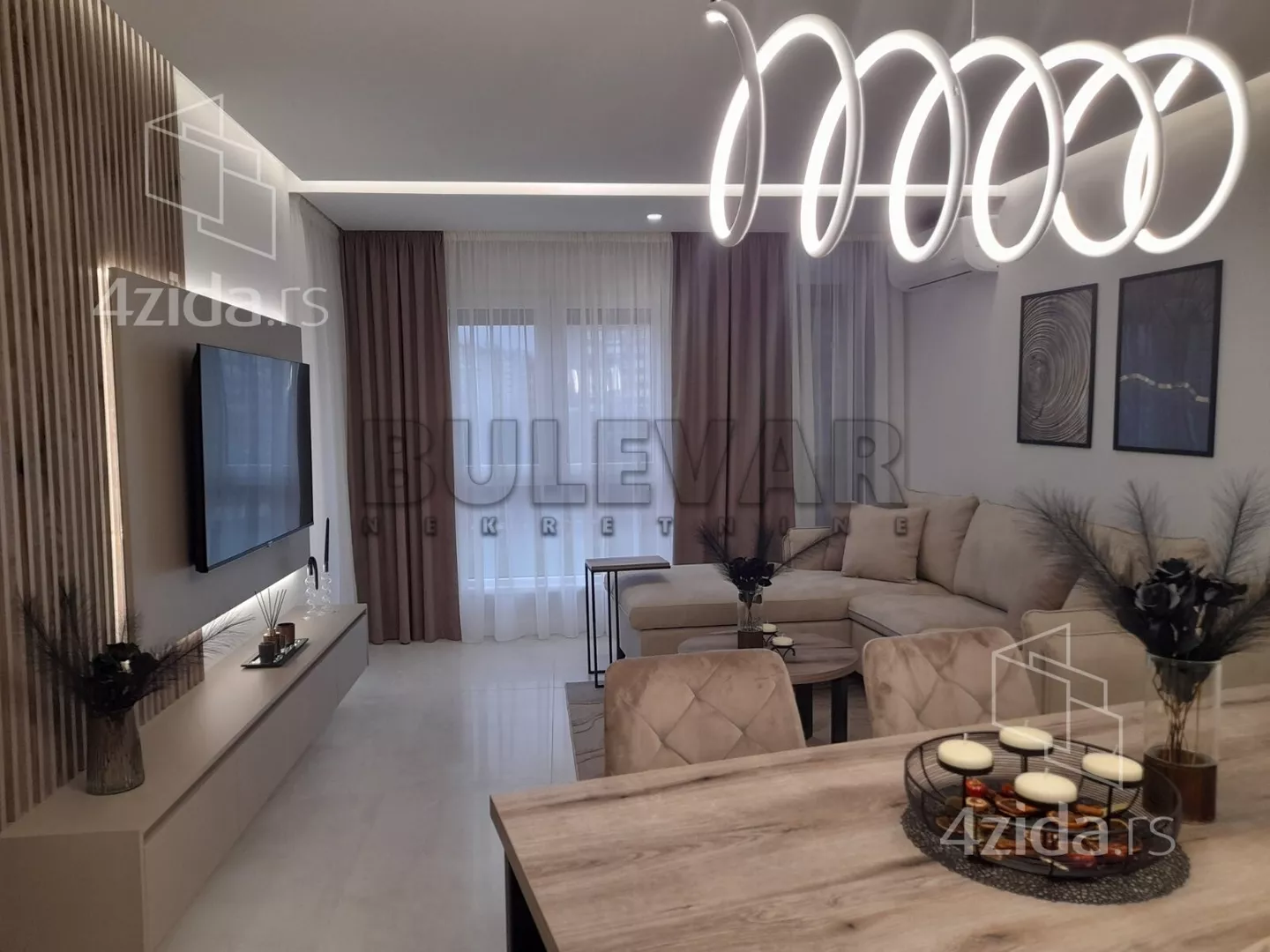 Dvoiposoban stan | 4zida