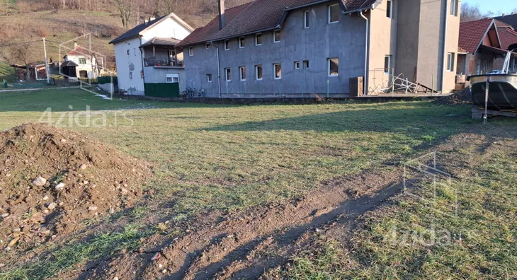 Građevinsko zemljište | 4zida