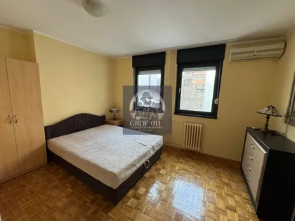 Kalenić pijaca | 4zida.rs