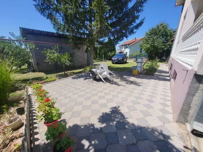 Čamurlija | 4zida.rs