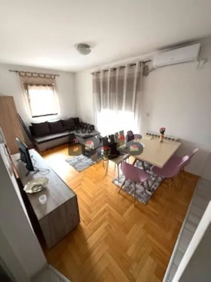 Ugrinovački put | 4zida.rs