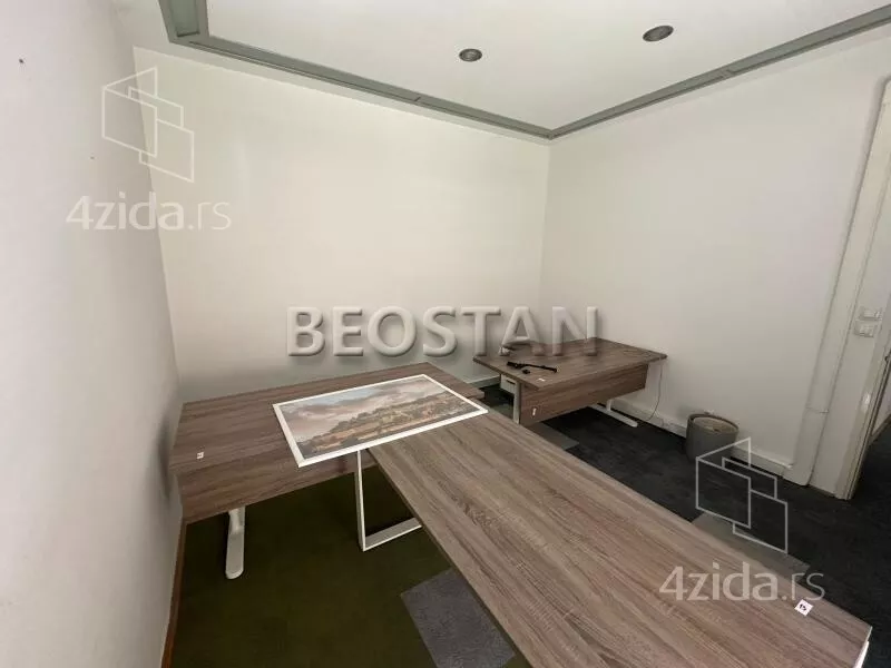 Šestosoban stan | 4zida