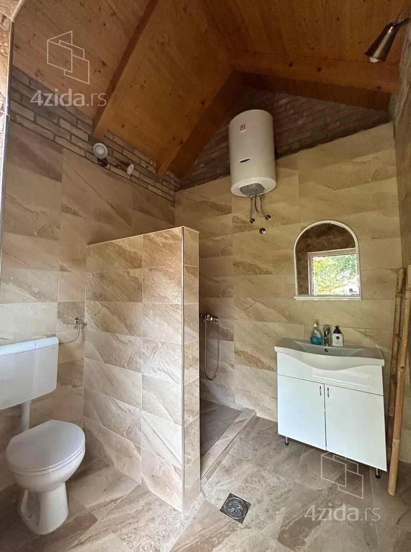 3-etažna kuća | 4zida