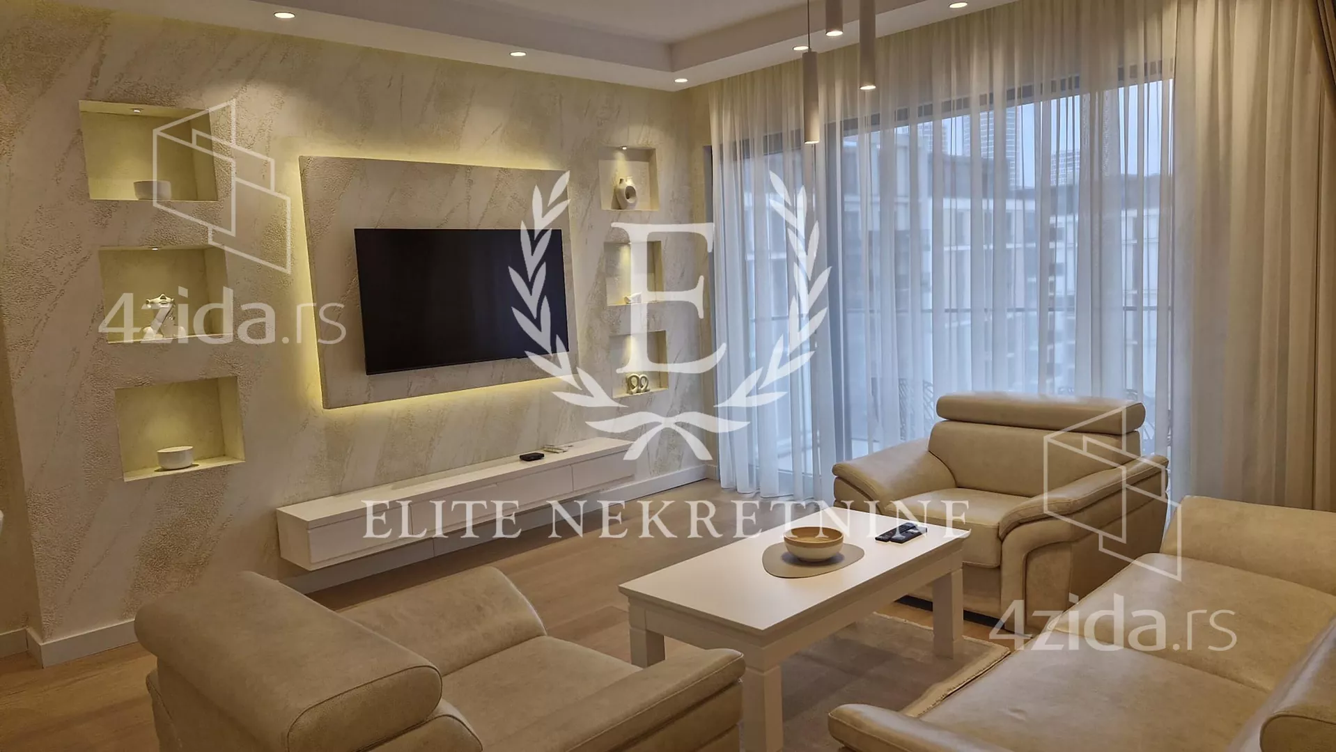 Četvorosoban stan | 4zida