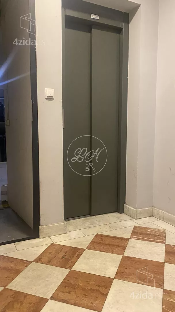 Garaža | 4zida