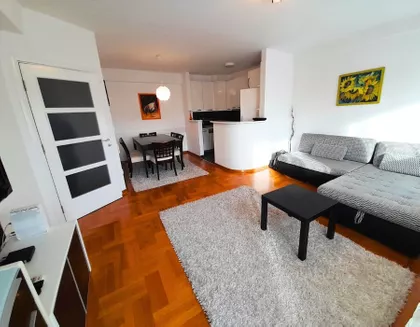 Prvomajska | 4zida.rs