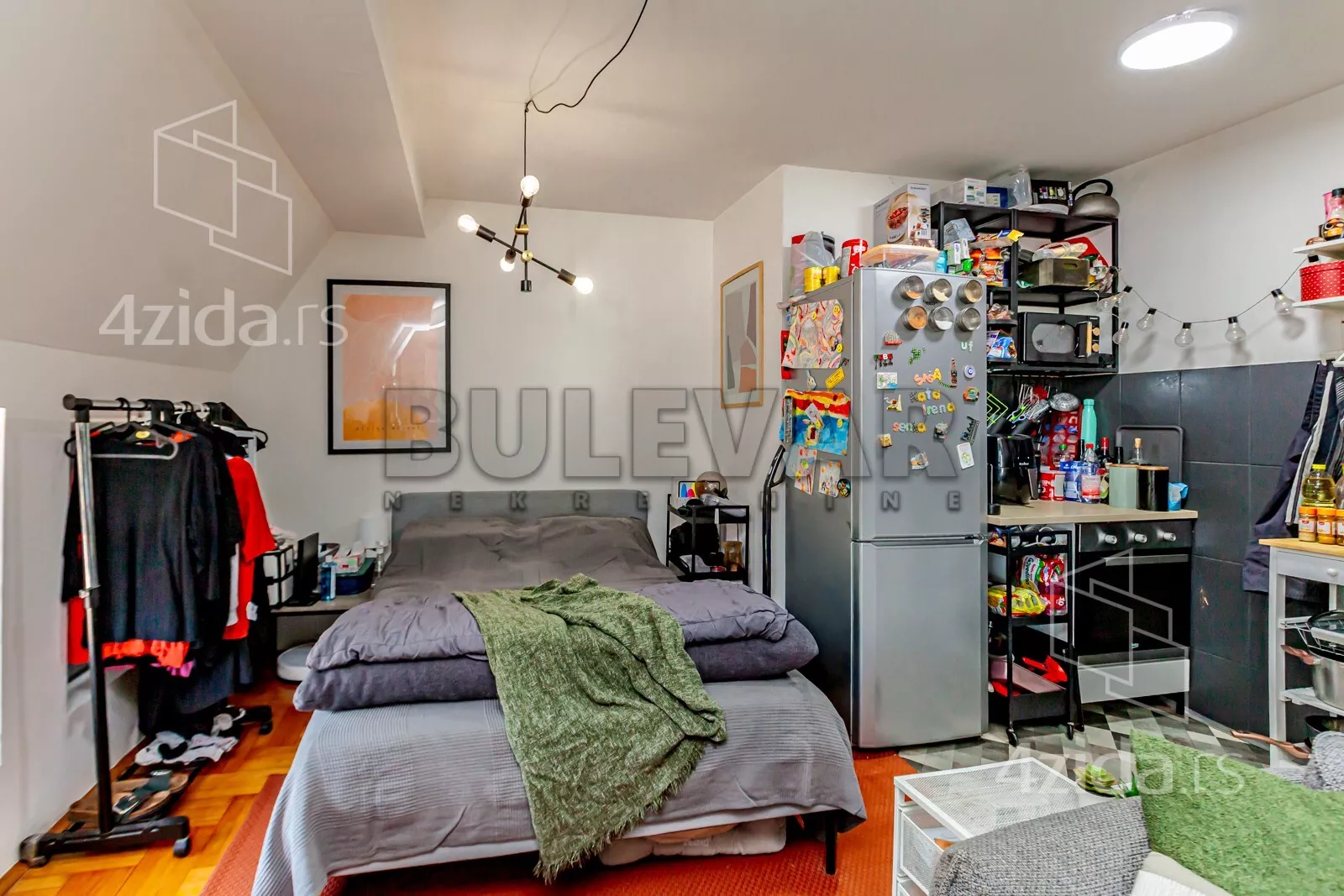 Jednoiposoban stan | 4zida