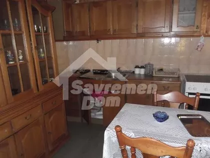 Šest Topola | 4zida.rs