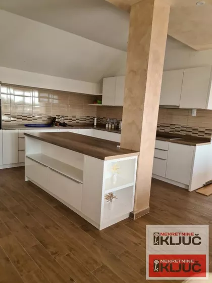 Sremska Kamenica | 4zida.rs