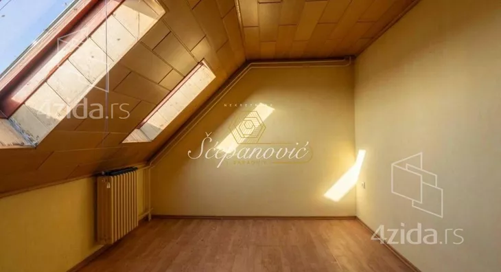 Petosoban stan | 4zida