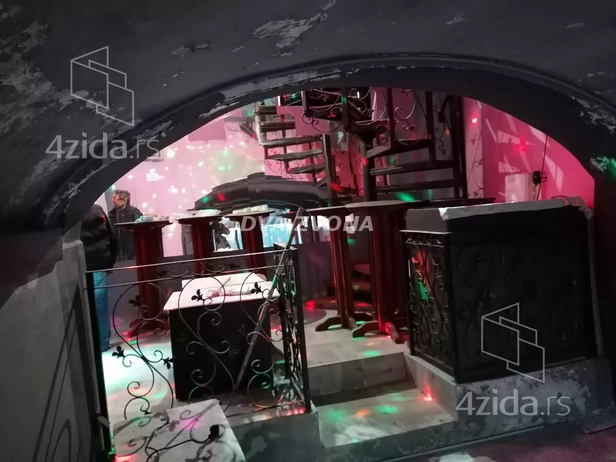 Lokal | 4zida