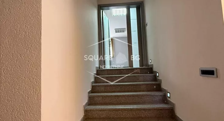 Šestosoban stan | 4zida