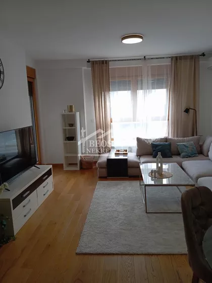 Tadije Sondermajera | 4zida.rs