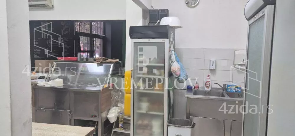 Poslovni prostor | 4zida