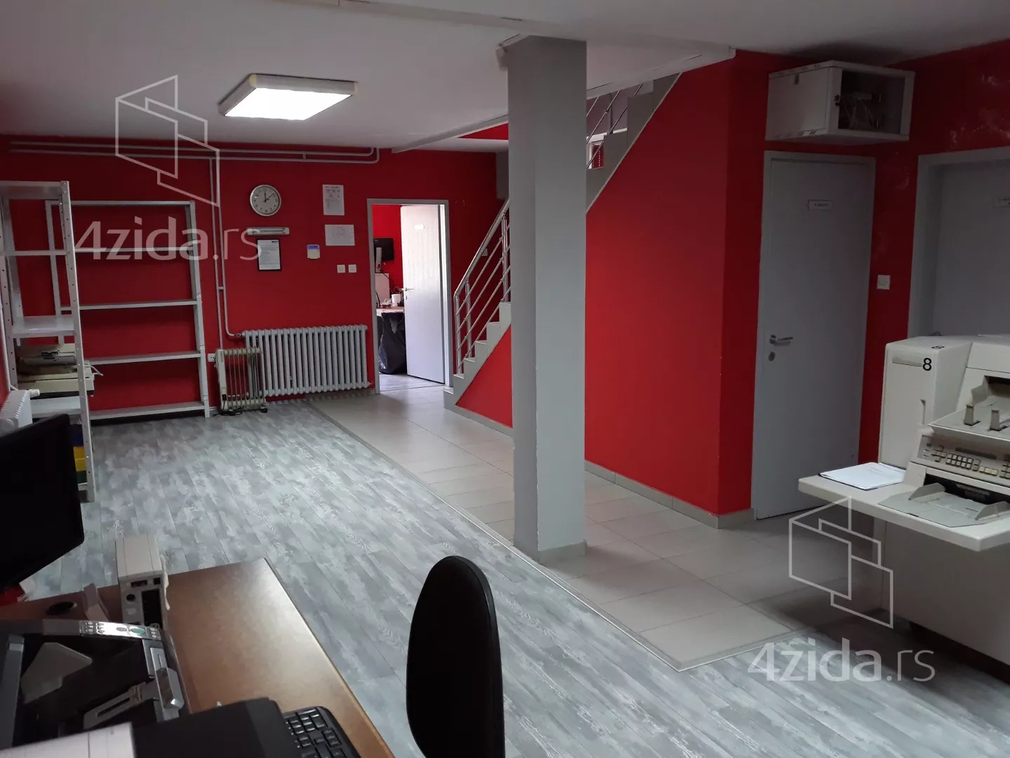 Poslovna zgrada | 4zida