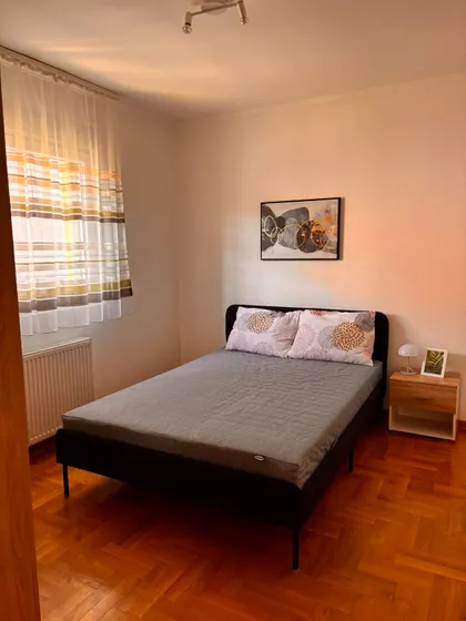 Ratka Sarića 2 | 4zida.rs