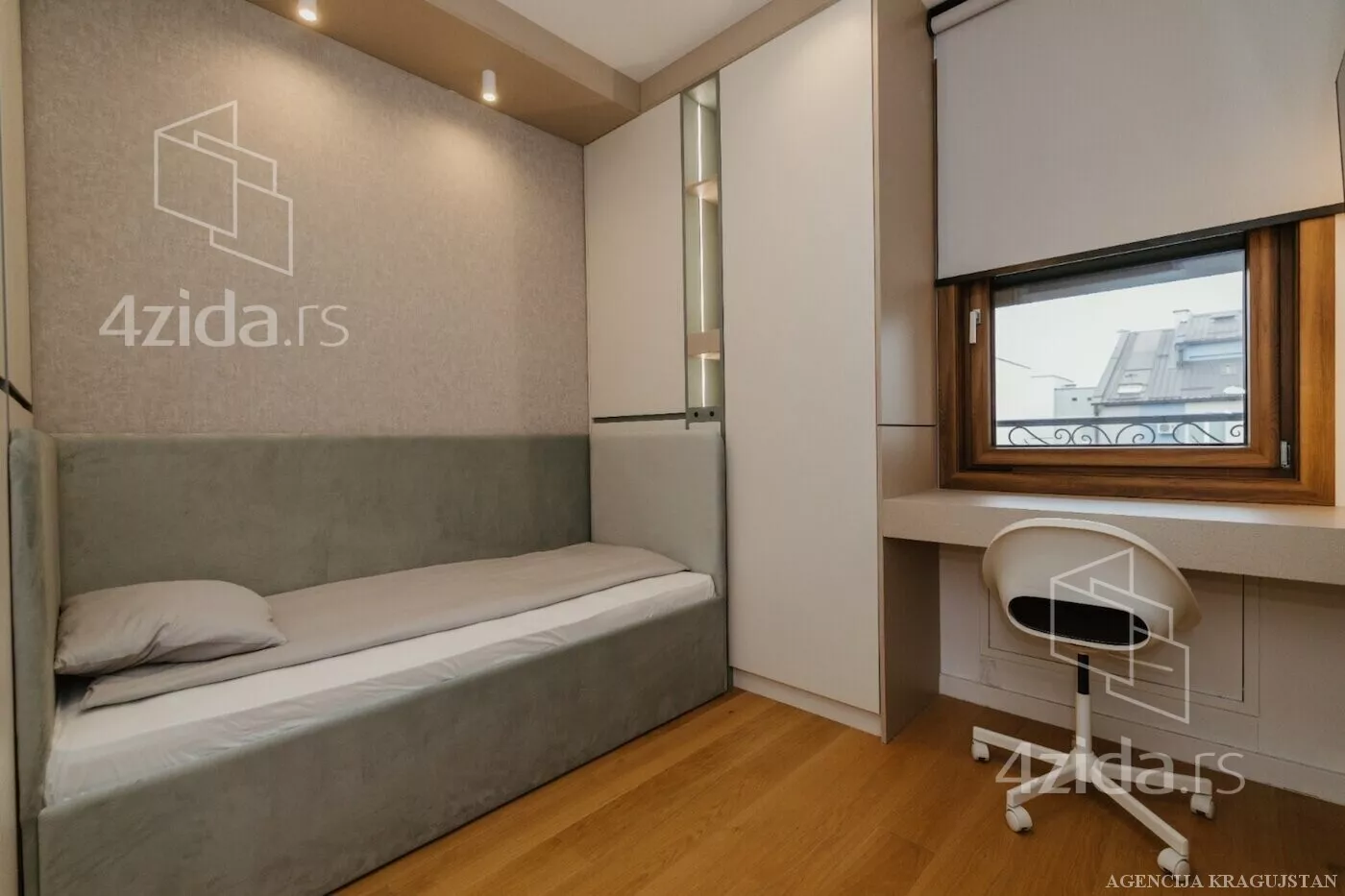 Dvoiposoban stan | 4zida