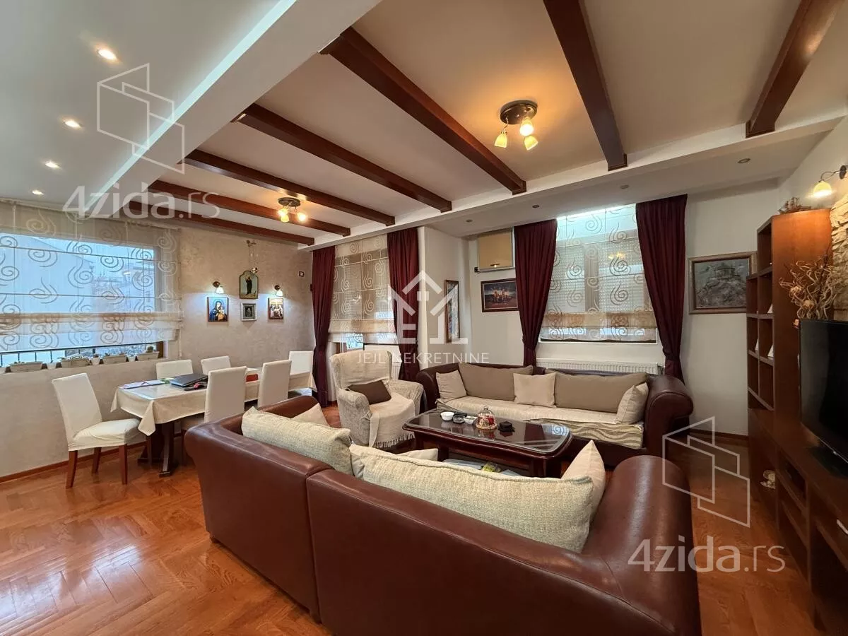 Petosoban stan | 4zida