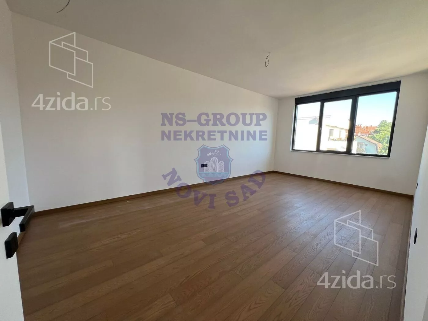 Petosoban stan | 4zida