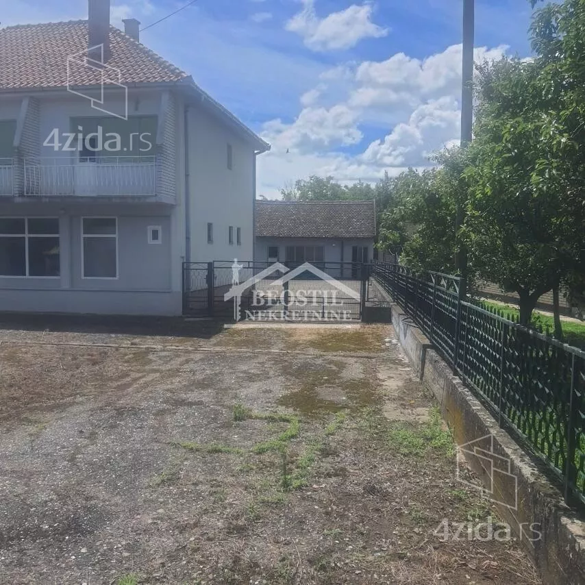 3-etažna kuća | 4zida