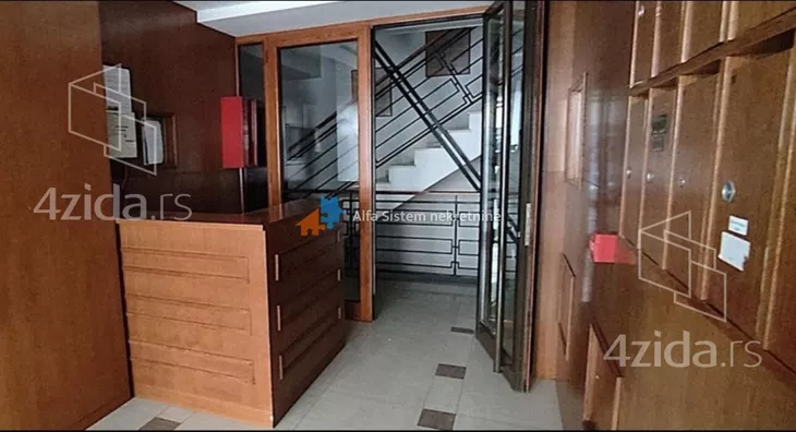 Petosoban stan | 4zida