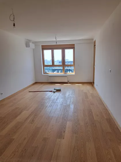 Tadije Sondermajera | 4zida.rs