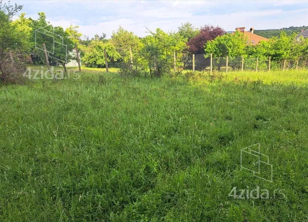 Plac | 4zida