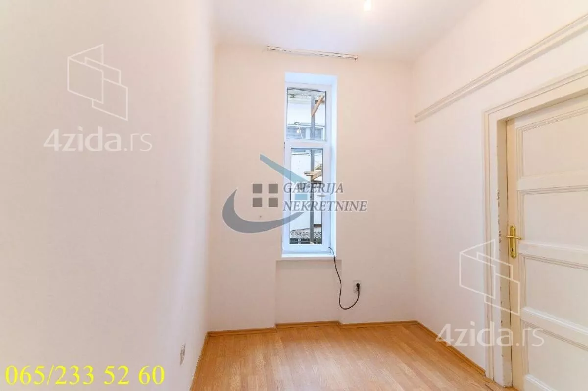 Četvoroiposoban stan | 4zida