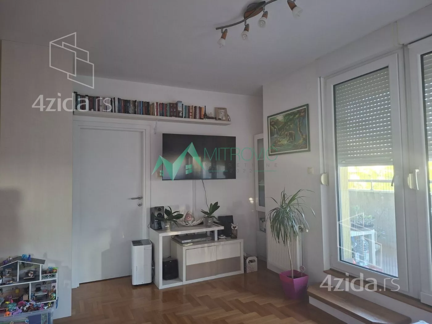 Troiposoban stan | 4zida