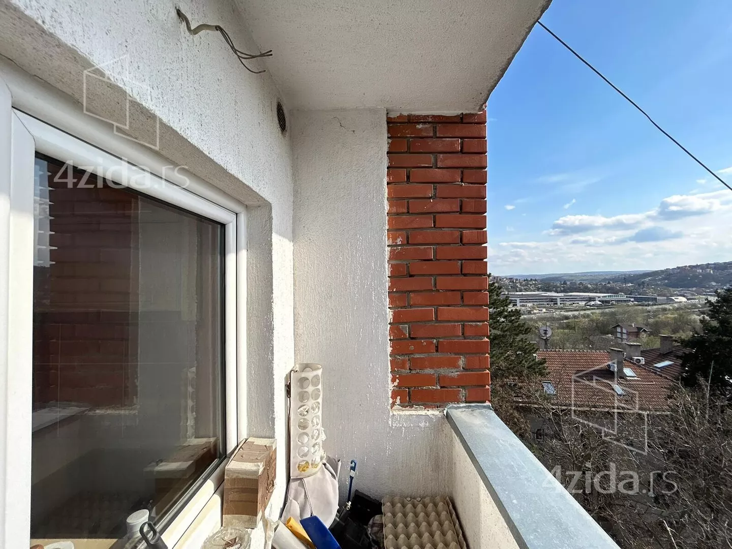 Četvoroiposoban stan | 4zida