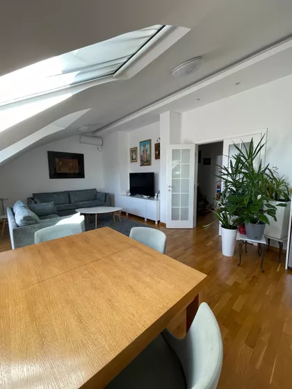 Zlatarićeva 26 | 4zida.rs