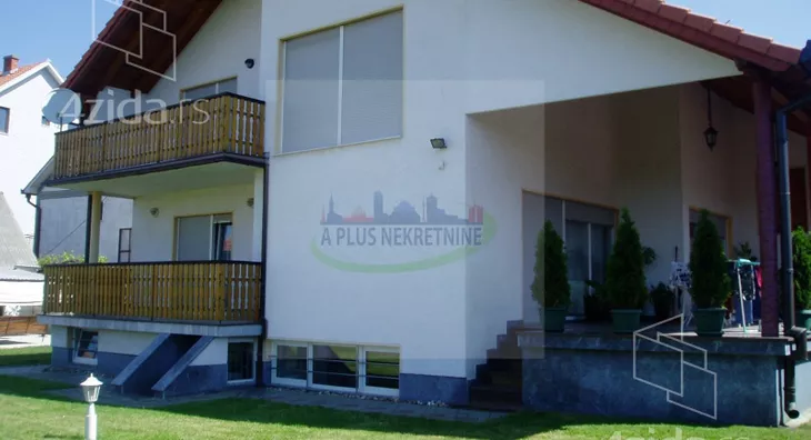 3-etažna kuća | 4zida