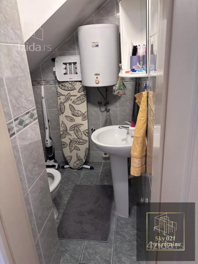 Troiposoban stan | 4zida