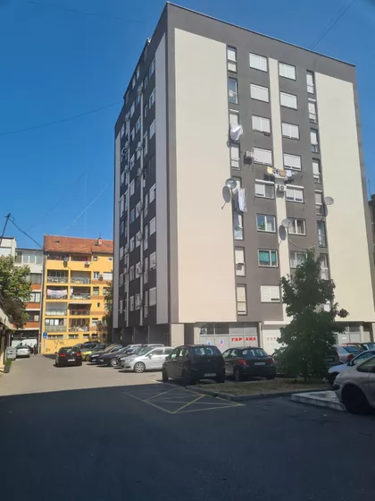 Loznica - Centar | 4zida.rs