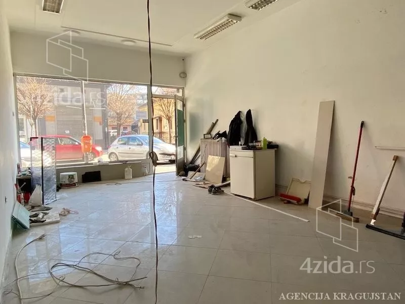 Poslovni prostor | 4zida