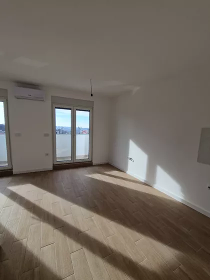 Konjarnik (Voždovački deo) | 4zida.rs