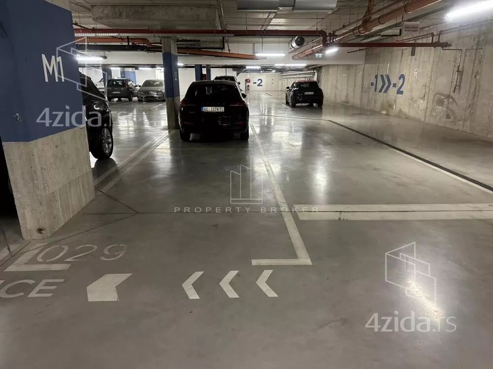 Garaža | 4zida