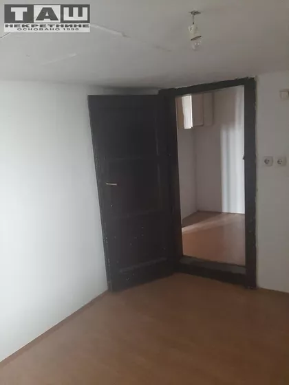 Crveni Krst Vračar | 4zida.rs
