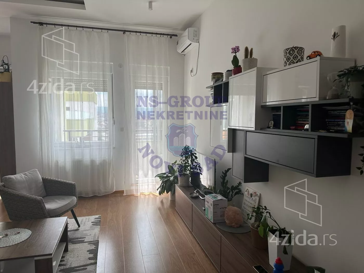 Troiposoban stan | 4zida