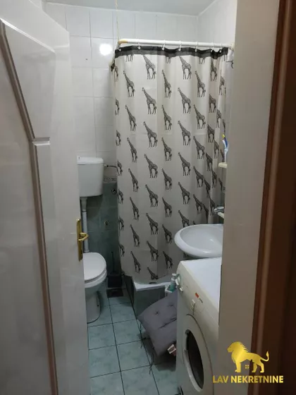 ŠUMADIJSKA | 4zida.rs