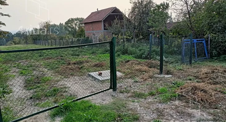 Plac | 4zida