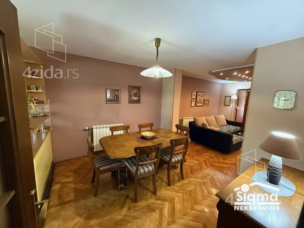 4-etažna kuća | 4zida